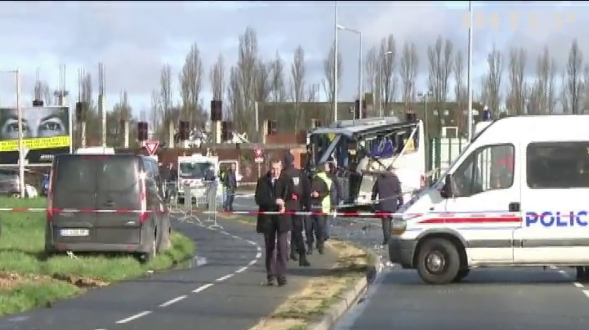 Аварія автобуса у Франції забрала життя 6 дітей