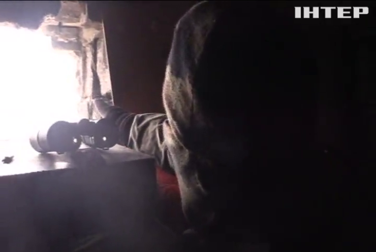 На Донеччині військових атакували бронетехнікою 