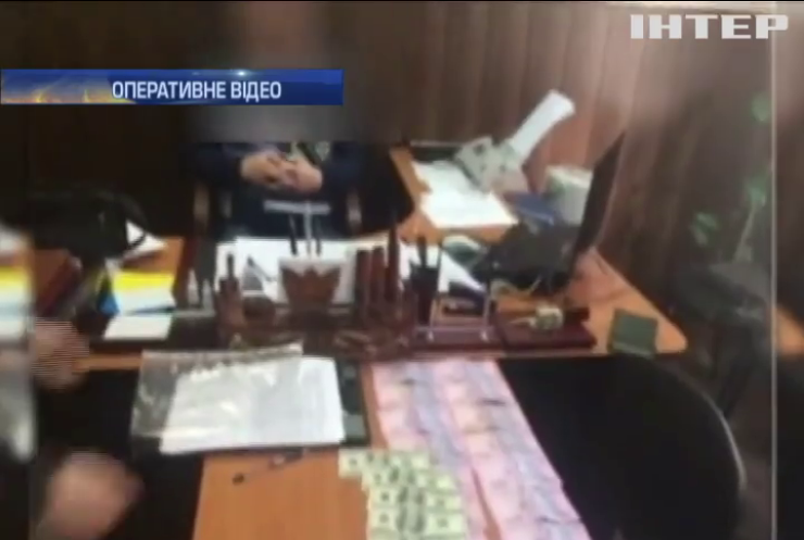 Поліцейських Дніпропетровська затримали на хабарі