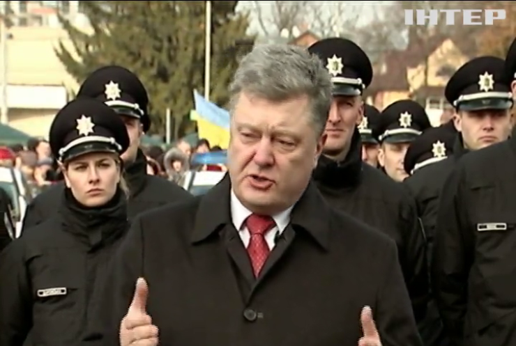 Порошенко назвал неудавшейся провокацией события на Майдане