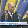 Яценюк призвал расследовать погоню за БМВ в Киеве