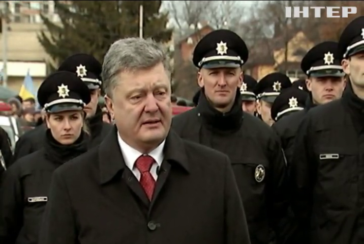 Порошенко назвав невдалою провокацією події на Майдані 