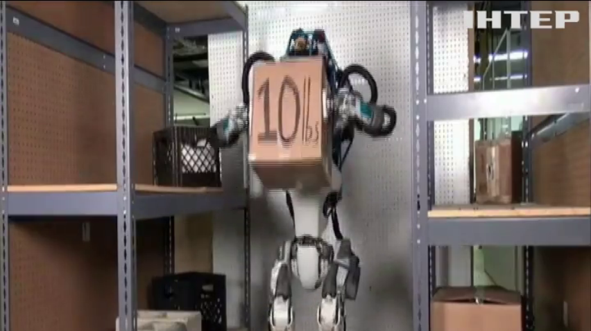 У США представили робота-домогосподарку