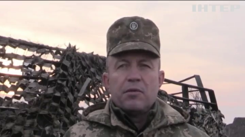 На Донбасі військових обстрілюють з БМП