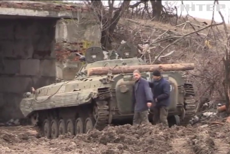 На Донбасі ворог обстрілює військових із гранатометів та зеніток