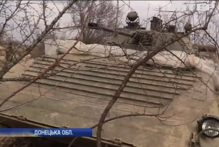 В Докучаєвськ зайшли танки та артилерія противника