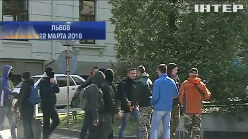 В Кривом Роге накануне выборов бушуют беспорядки 