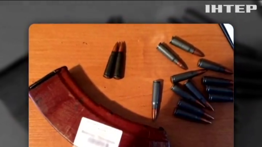 На блокпості біля Слов’янська поліцейські вилучили наркотики та зброю
