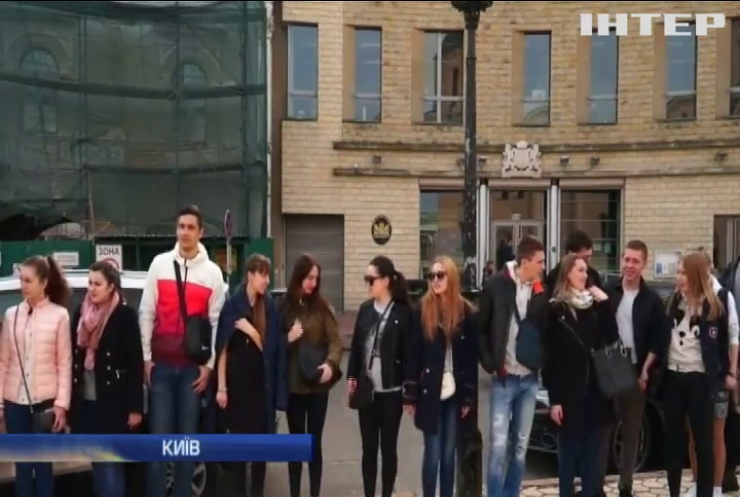 Студенти у Києві закликали нідерландців підтримати асоціацію з Україною