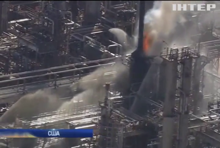 У США загорівся гігантський нафтопереробний завод ExxonMobil