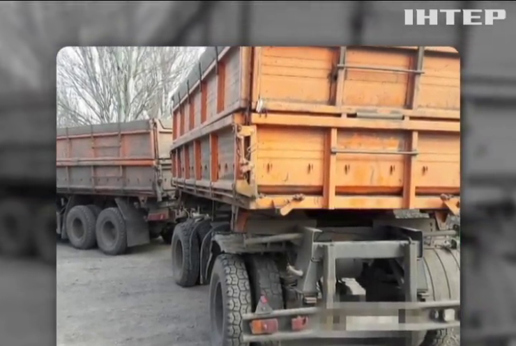 На Донеччині затримали два нелегальних вантажі з цигарками 