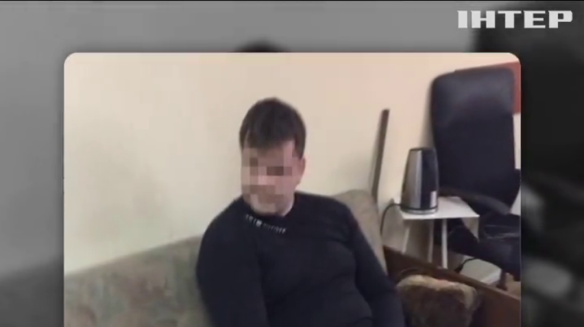 На Київщині за хабар затримали поліцейського
