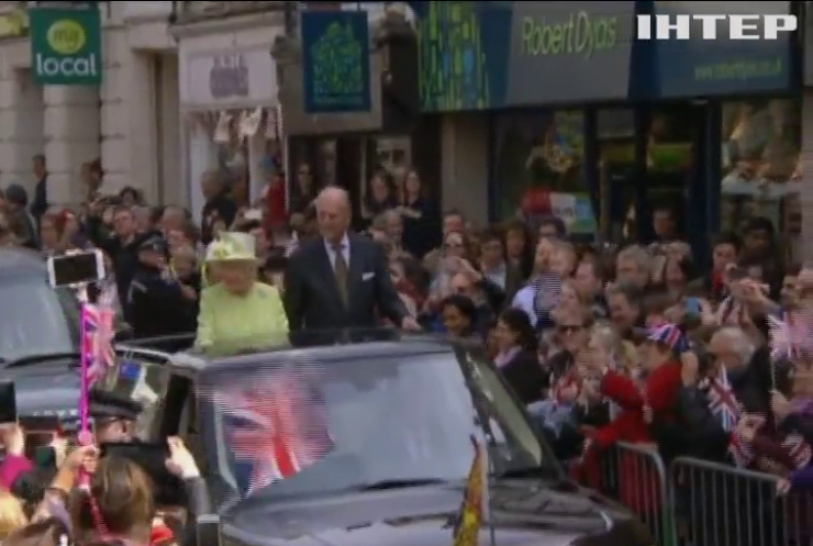 День рождения королева Британии отмечает в Виндзоре с семьей
