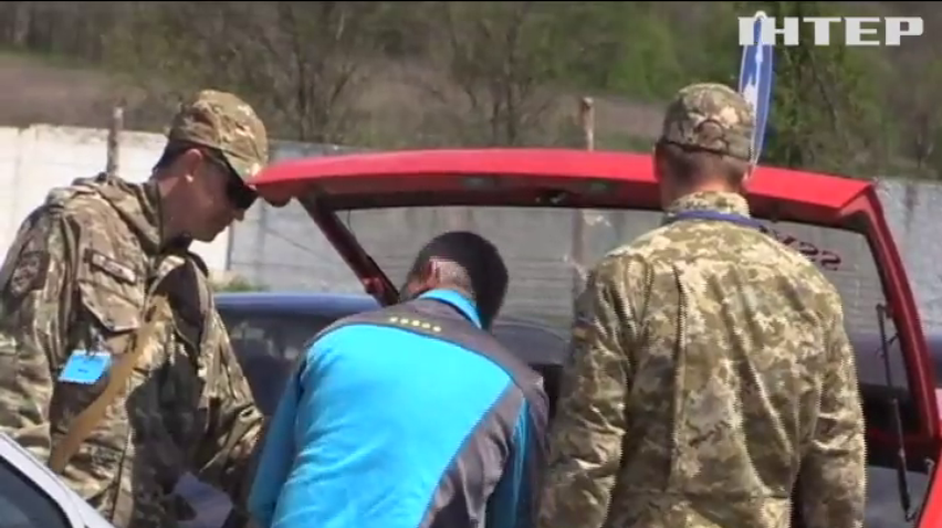 Бойовики не пропускають цивільних з Маріуполя в Донецьк