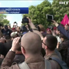 В Киеве радикалы блокировали мемориал Неизвестному солдату 
