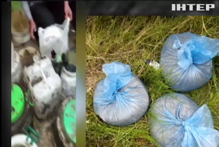Под Киевом СБУ откопала 100 кг конопли