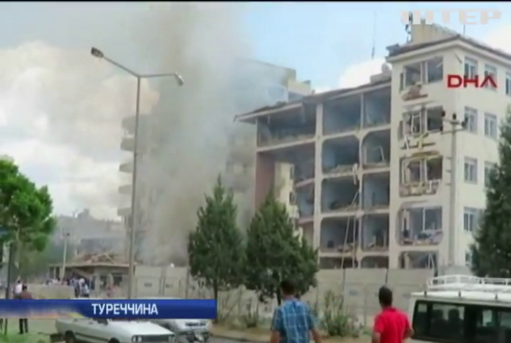 У Туреччині підірвали поліцейський відділок