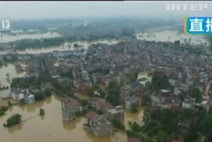 У Китаї через зливи загинули 20 людей