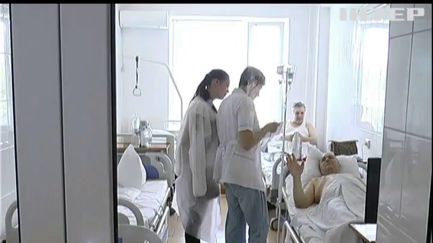 В госпиталь Харькова доставили 27 раненых в АТО бойцов