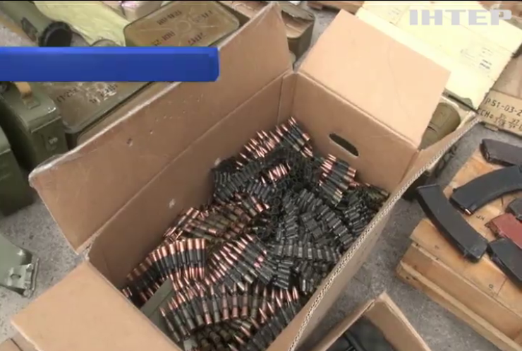 В гараже экс-активиста "Самообороны" Запорожья нашли арсенал оружия 