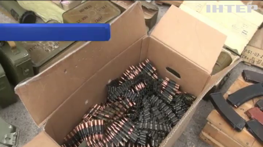 В гараже экс-активиста "Самообороны" Запорожья нашли арсенал оружия 