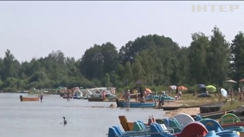 Озеро Світязь опинилося під напливом туристів
