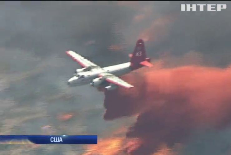 У Каліфорнії залучили авіацію до боротьби з пожежами