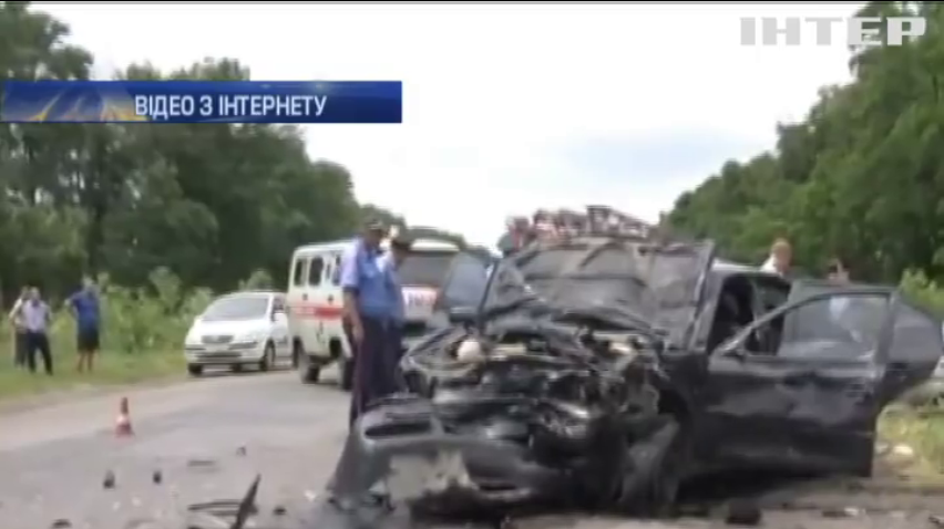 На Кіровоградщині в аварії з машиною СБУ загинула родина