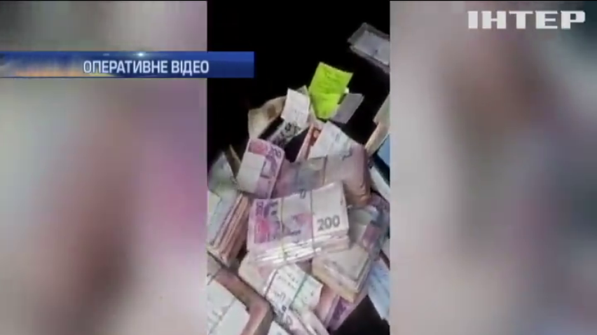 Донеччанин намагався вивезти на Донбас 200 тис. гривень