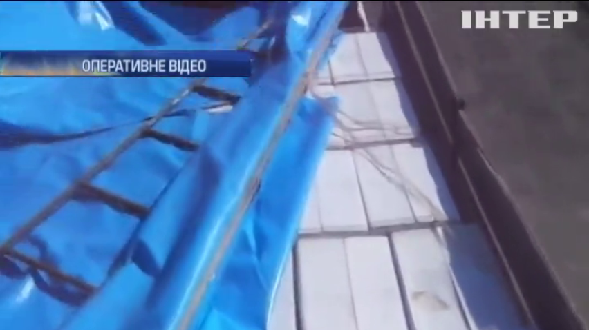 На Сумщині затримали вантажівку із контрабандними горіхами