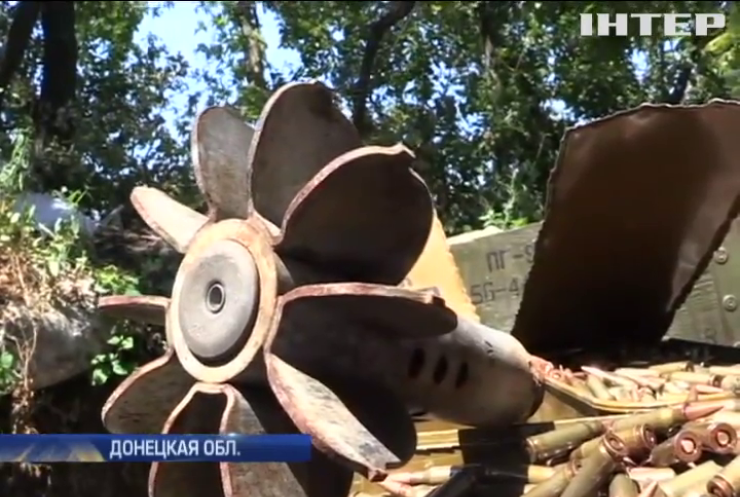 Под Донецком участились обстрелы из тяжелой артиллерии