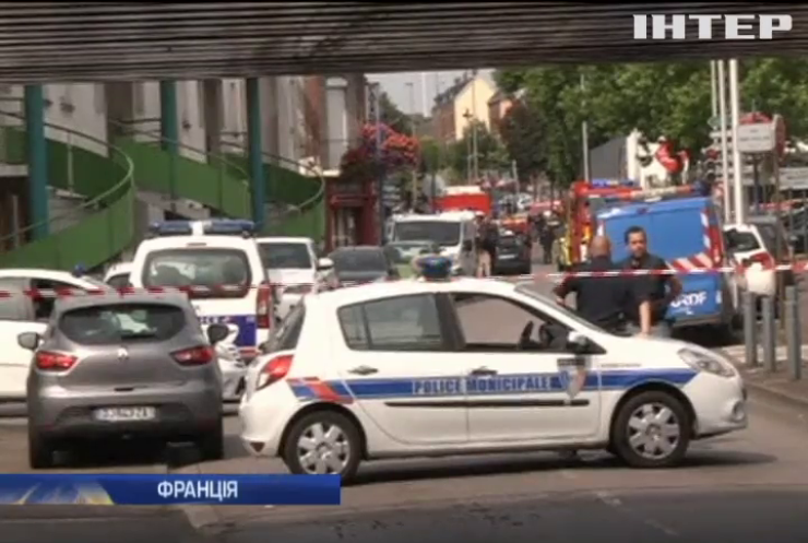 У Франції двоє нападників убили священника