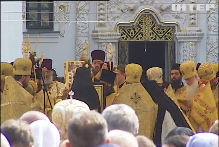 У День хрещення Київської Русі в Києво-Печерській Лаврі провели літургію