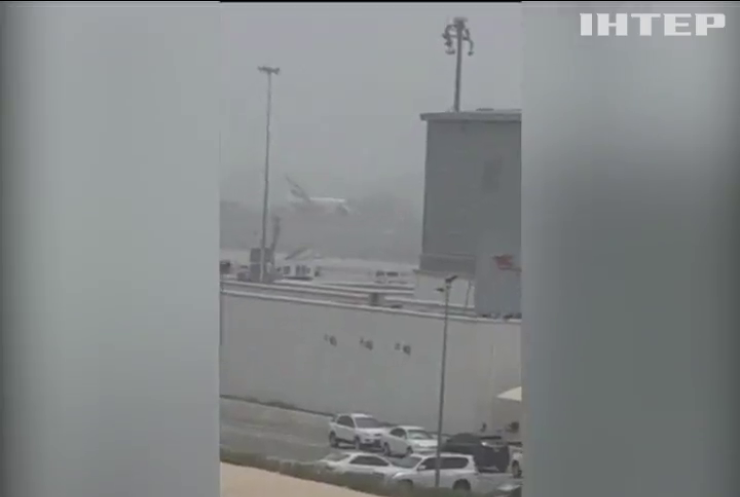 В Дубае аэропорт возобновил работу после пожара лайнера