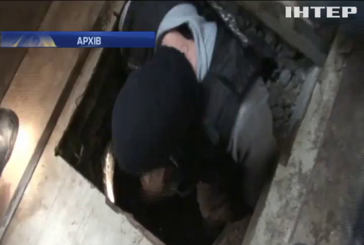 Тунель контрабандистів в Ужгороді виявився колодязем