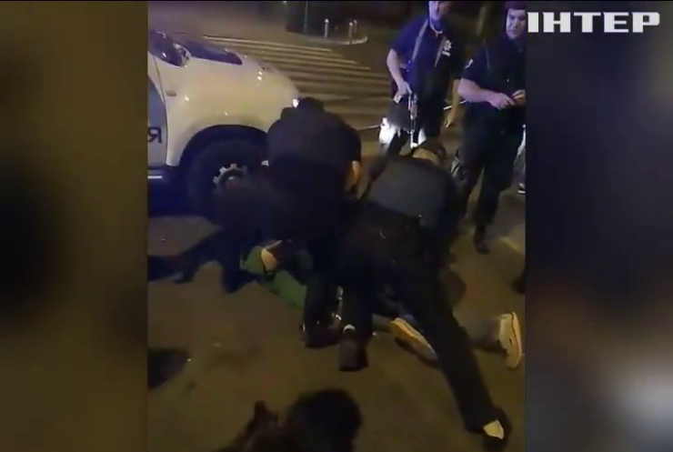 В Одессе полиция отпустила из отделения пьяного дебошира