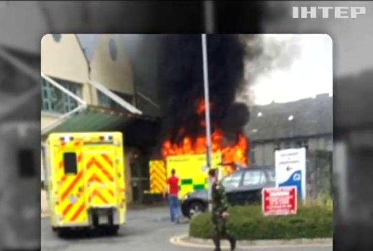 В Ірландії "швидка" вибухнула дорогою до лікарні