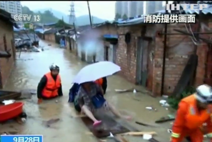 Тайфун "Мегі" у Китаї вбив 4 людини