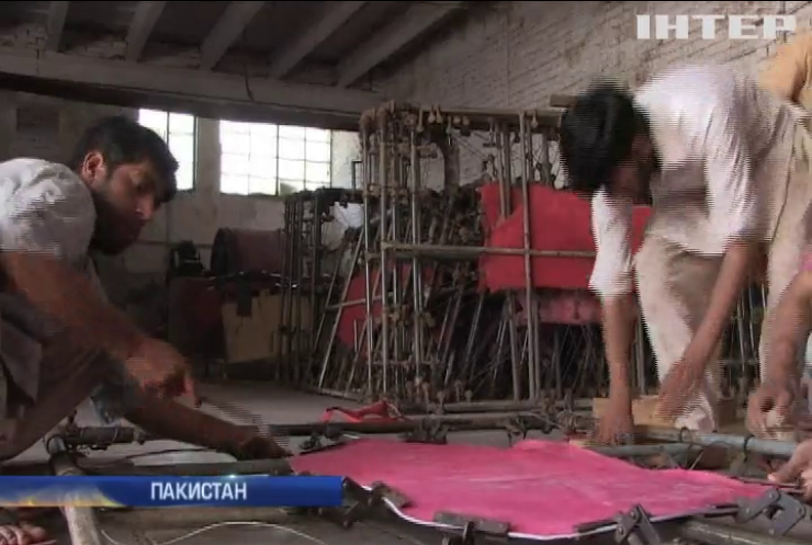 В Пакистані розробили рожеві м’ячі для крикету