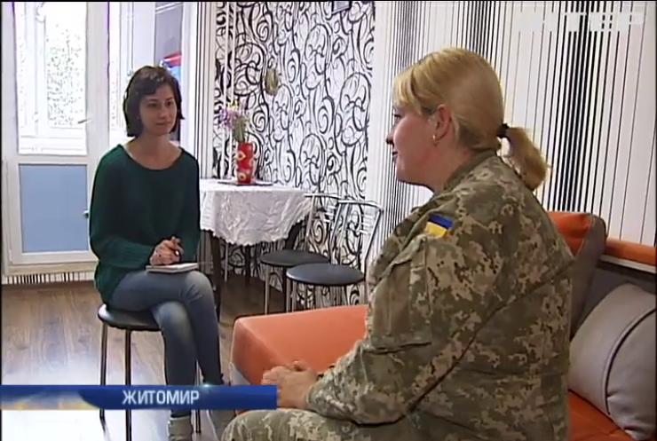 Жінка після загибелі чоловіка на Донбасі вступила до армії