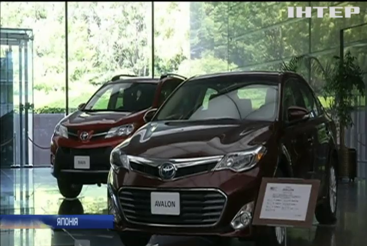 Компанія "Toyota" через брак відкликає 6 мільйонів автомобілів