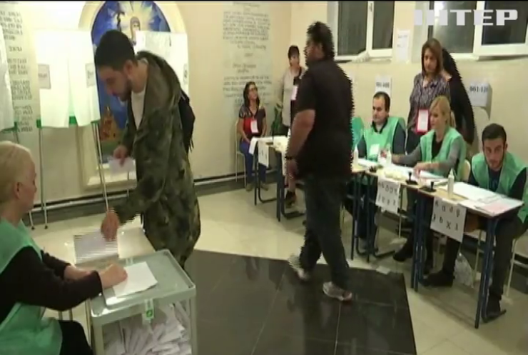 У Грузії партія Саакашвілі провалила другий тур виборів