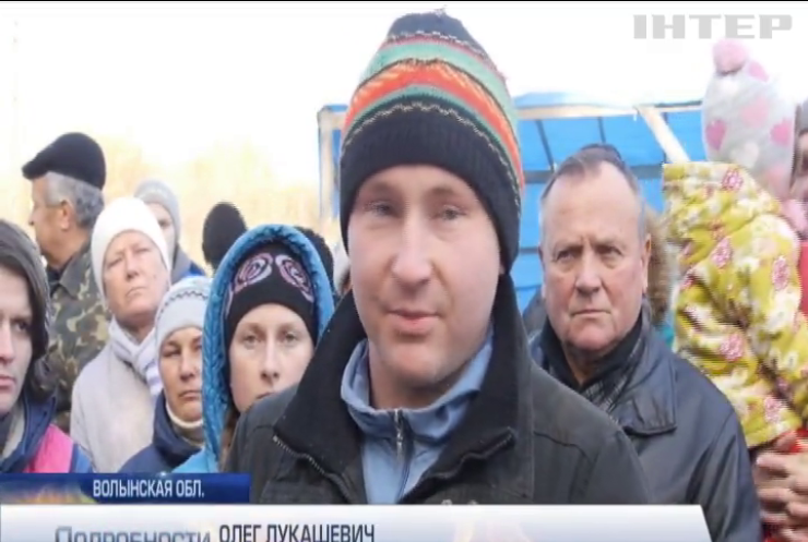 На Волыни жители 5 сел протестуют против мусорного завода 