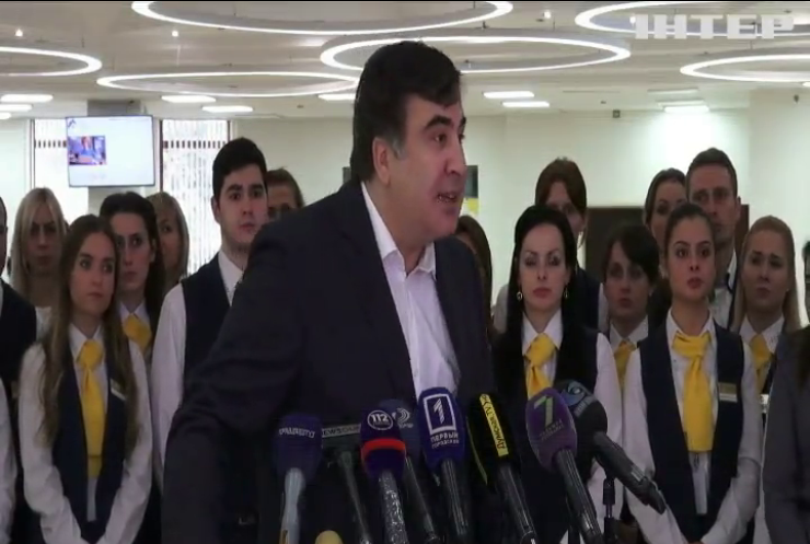 Все права продаются в МРЭО за взятки - Саакашвили