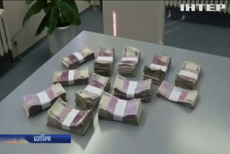 У Болгарії поліція на дні озера знайшла 13 млн. фальшивих євро