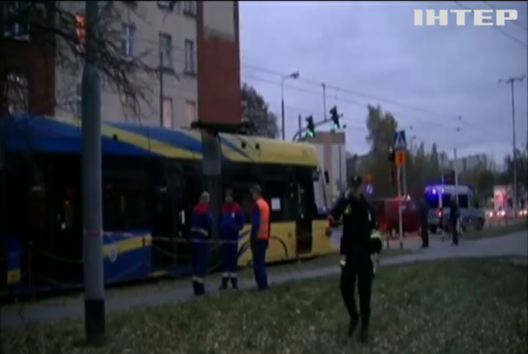У Польщі зіткнулися три трамваї