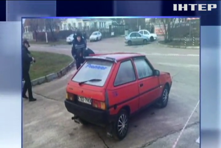 У Славутичі викрадач авто обстріляв поліцейських