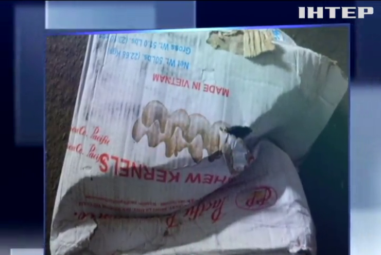 В Киеве с продуктового склада воры вынесли две тонны орехов 