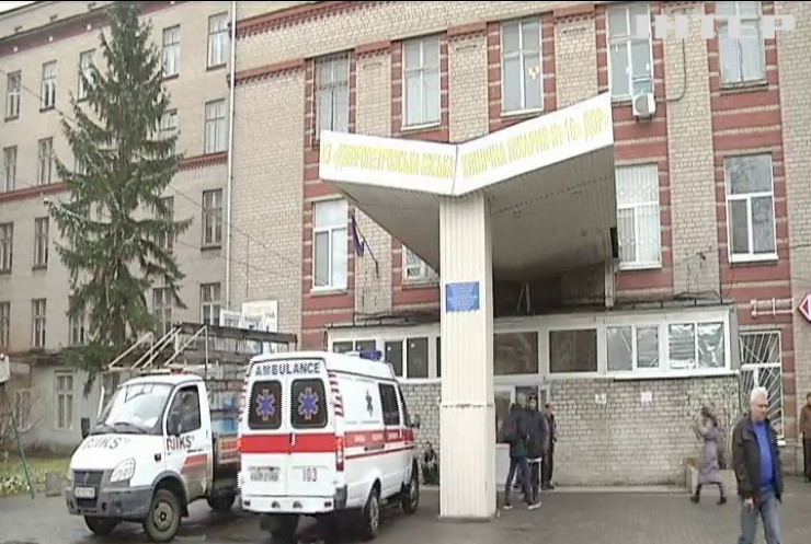 У Дніпрі водій напідпитку в'їхав у спортивний майданчик
