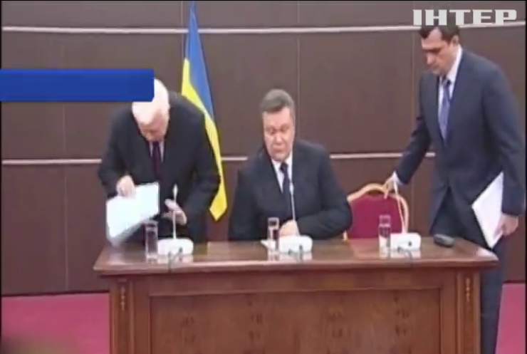 Суд Києва допитає Віктора Януковича у режимі відеоконференції